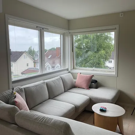 New Renovated 2 Bedrooms Free Parking 5mins Driving Bus To Ons * Stavanger