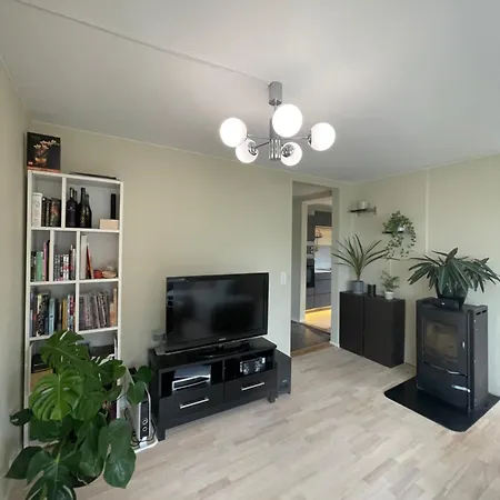 New Renovated 2 Bedrooms Free Parking 5mins Driving Bus To Ons Apartment Stavanger